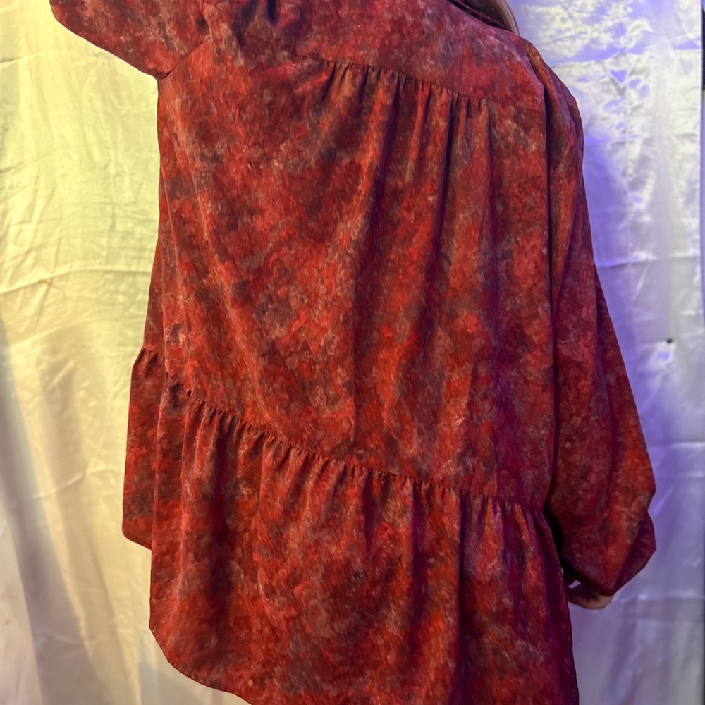 LARGE LOGO BUTTON-UP By Lori Goldstein